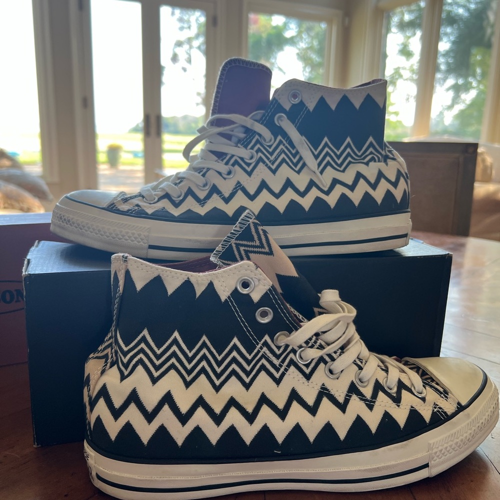 Missoni Converse Hi-top Sneakers Unisex M 10/W 12- Black and White